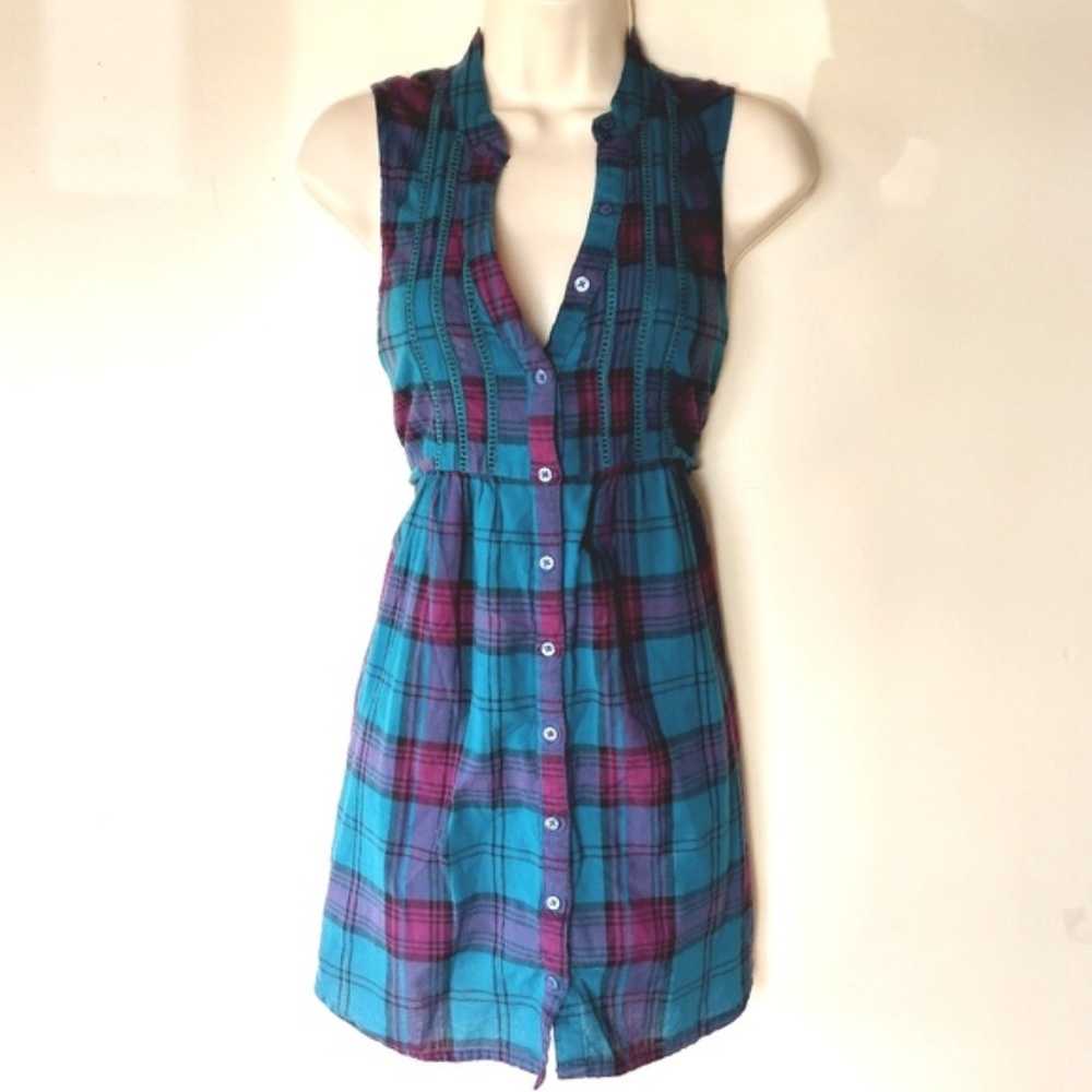 UO Sleeveless Button Up Plaid Tunic Flannel